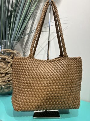 BOLSO TRENZADO ASAS