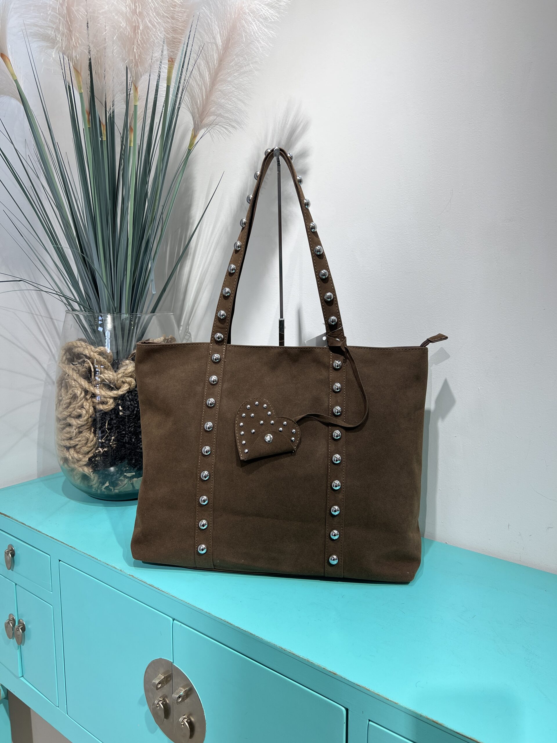 BOLSO OVERSIZE TACHUELAS 3 BOLSO OVERSIZE TACHUELAS - Imagen 3