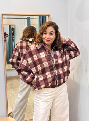 Novedades 18 CHAQUETA CUADROS - Granate