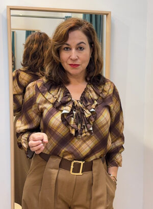 Novedades 29 CAMISA CUADROS Y VOLANTES - Marrón