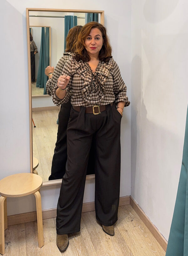 CAMISA DE CUADROS CON VOLANTE - Imagen 3