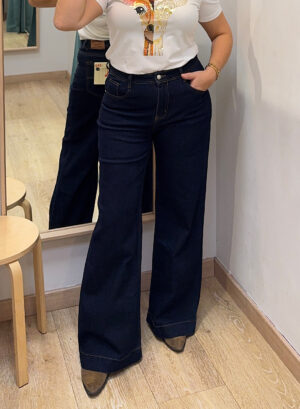 Novedades 26 PANTALÓN JEANS AZUL OSCURO