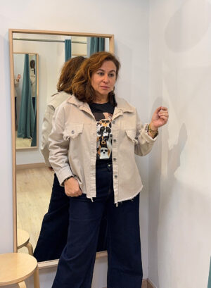 Novedades 22 SOBRE CAMISA BEIGE