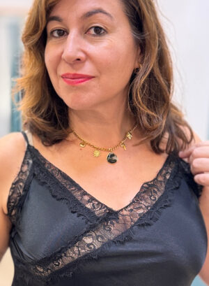 COLLAR CADENA DORADA CON DIJES