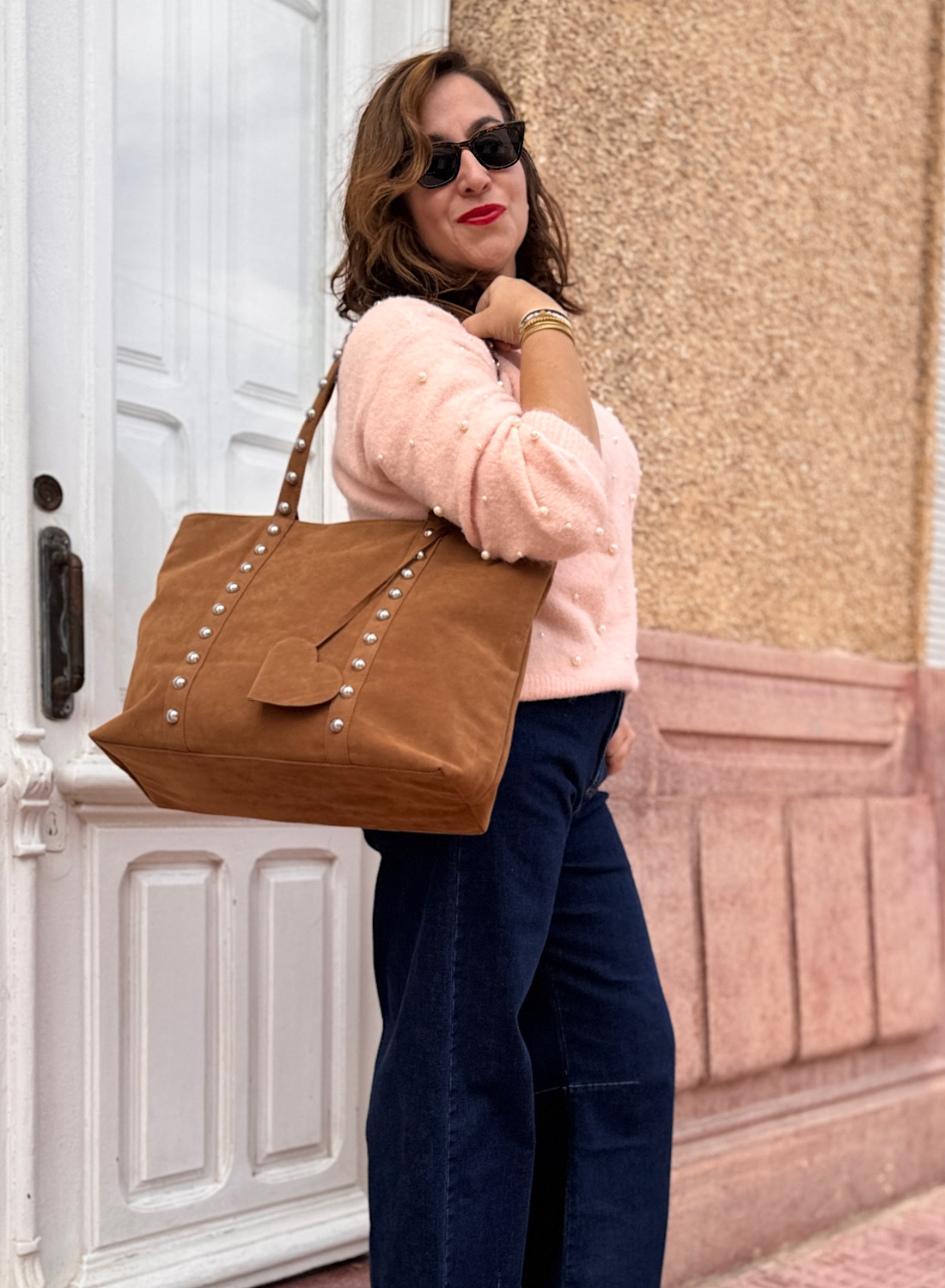 BOLSO OVERSIZE TACHUELAS 1 BOLSO OVERSIZE TACHUELAS