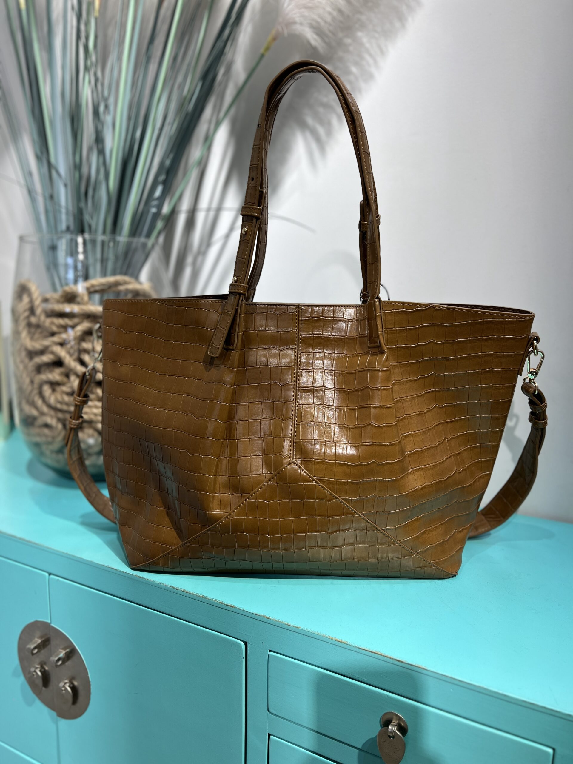 MAXI BOLSO EFECTO PIEL COCODRILO 3 MAXI BOLSO EFECTO PIEL COCODRILO - Imagen 3