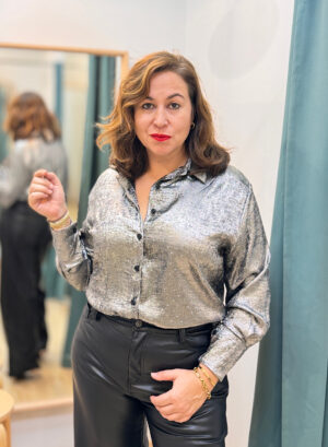 Novedades 12 CAMISA BRILLOS PLATA