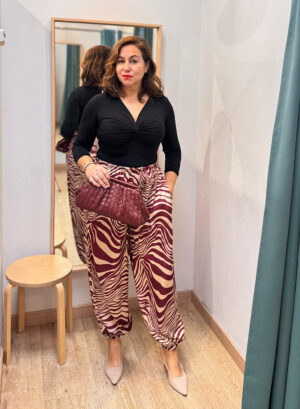 PANTALÓN CEBRA GRANATE