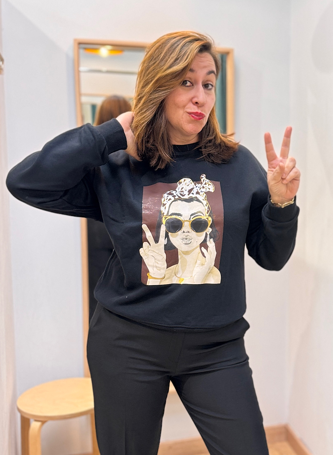 SUDADERA CHICA 1 SUDADERA CHICA