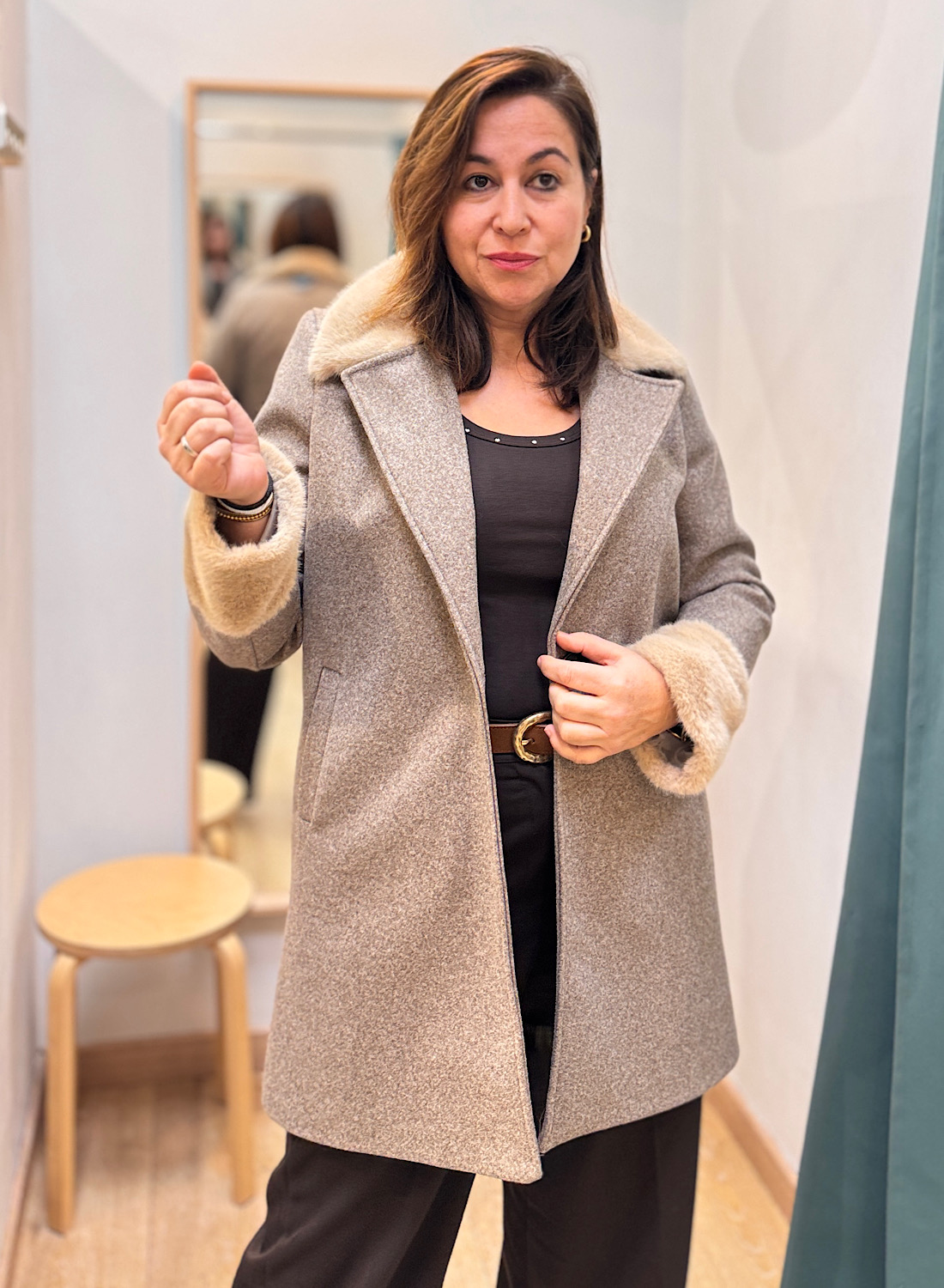 ABRIGO PELO EN CUELLO Y PUÑO 2 ABRIGO PELO EN CUELLO Y PUÑO - Imagen 2