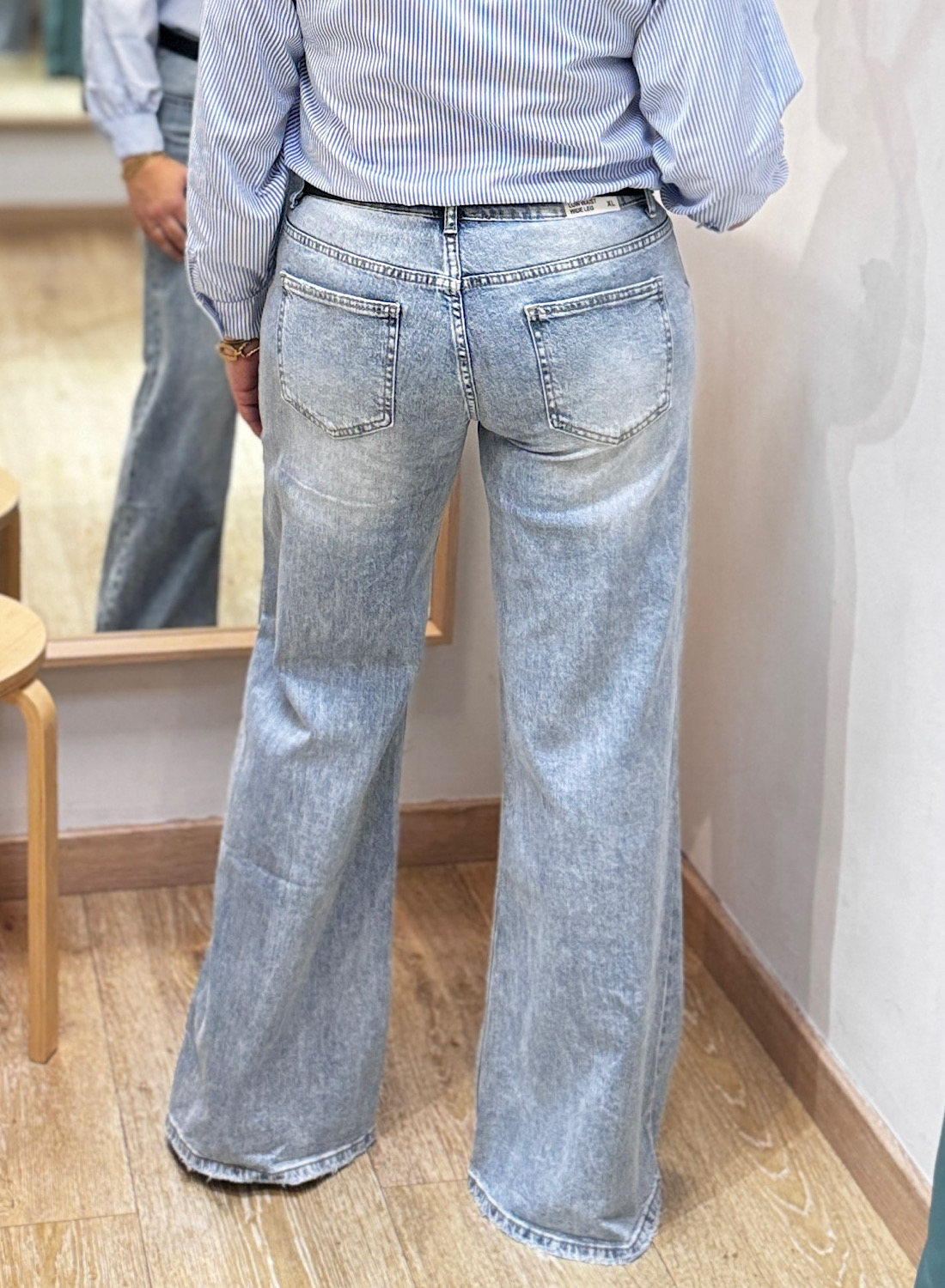 PANTALÓN JEANS LOW WAIST 2 PANTALÓN JEANS LOW WAIST - Imagen 2