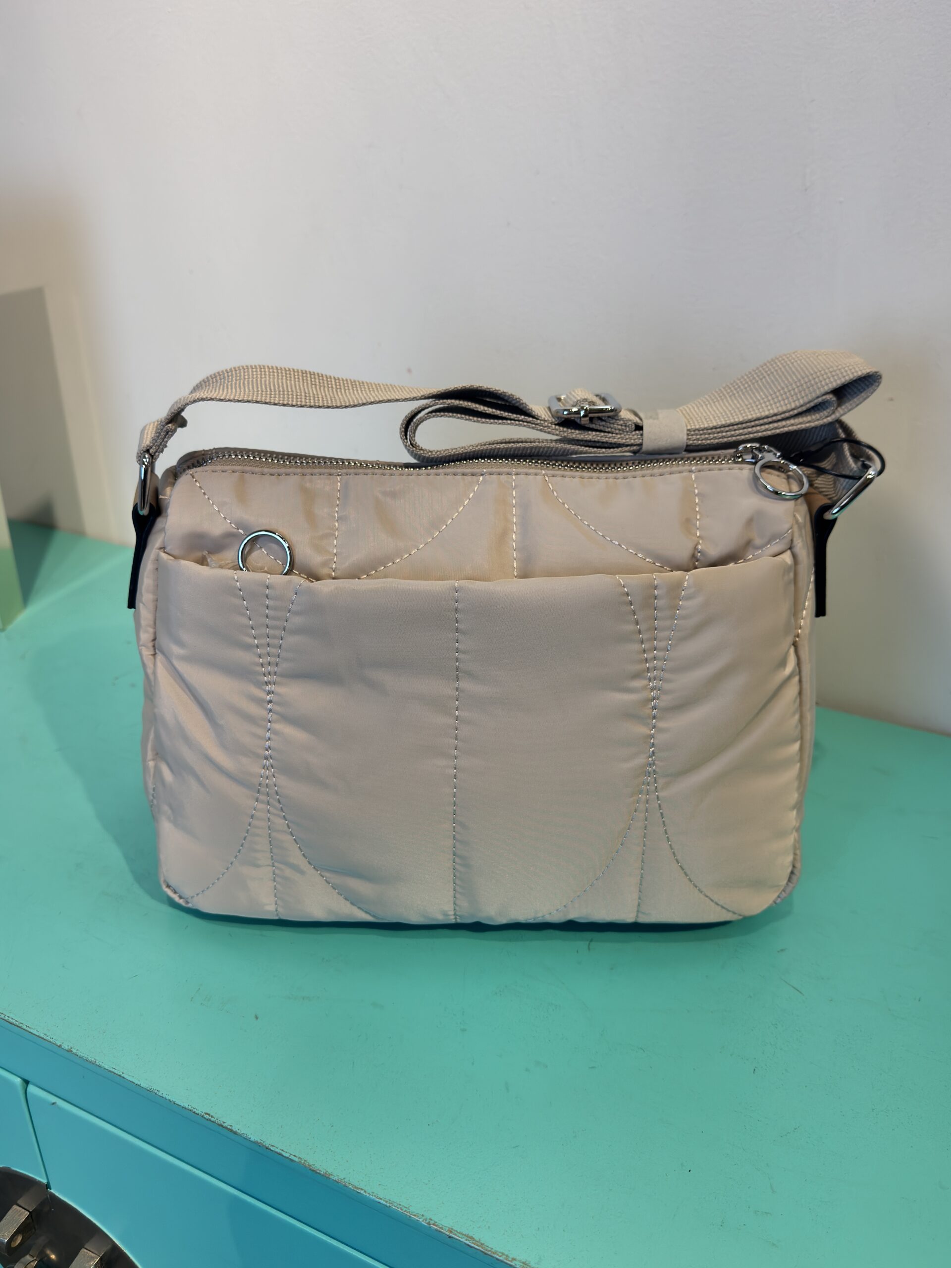 BOLSO ACOLCHADO ABRIL 2 BOLSO ACOLCHADO ABRIL - Imagen 2