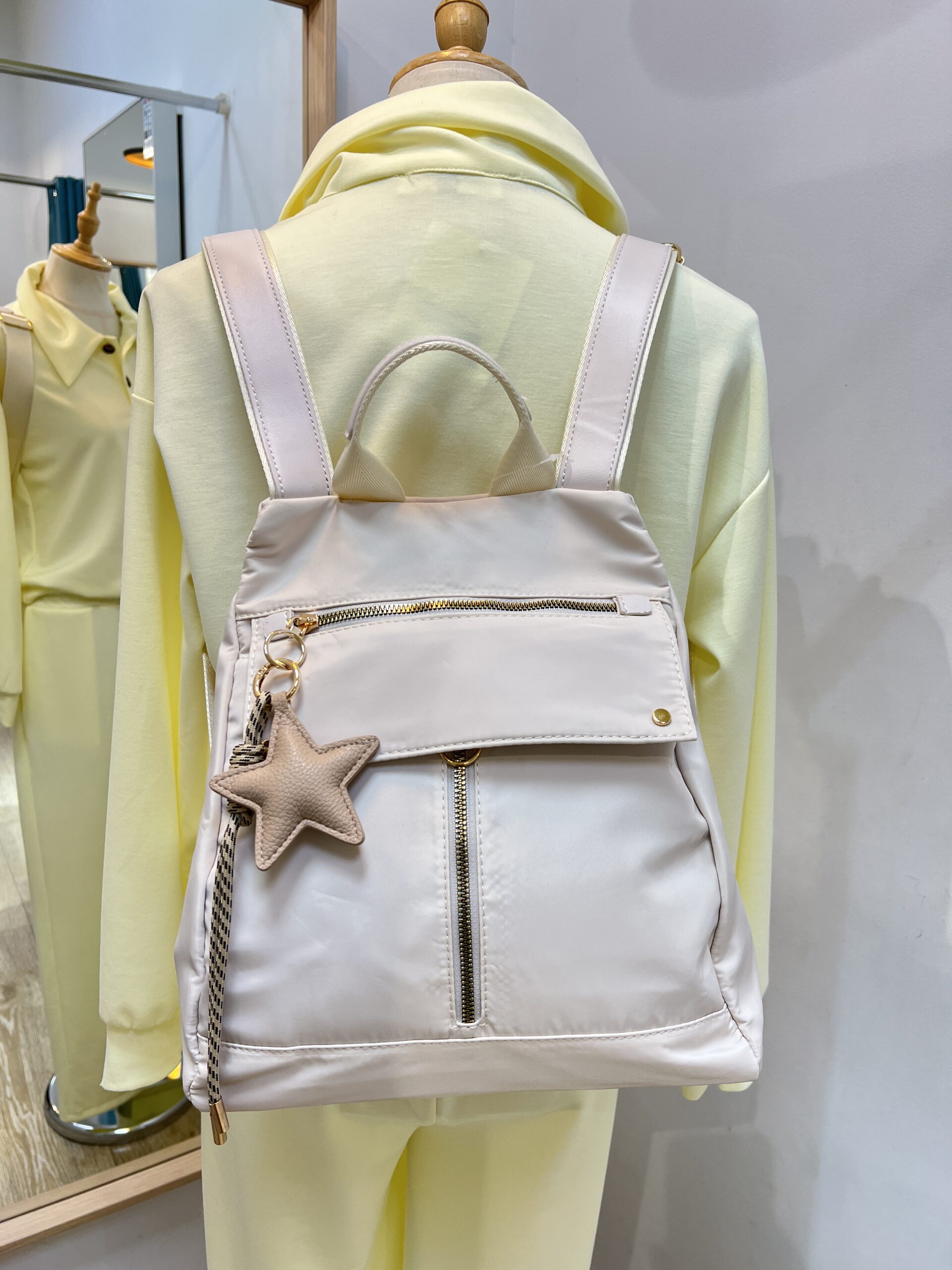 MOCHILA ESTRELLA 1 MOCHILA ESTRELLA